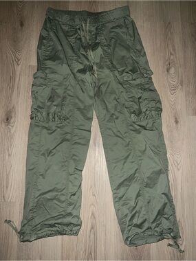 YMI Green Cargo Pants Women’s Size L Drawstring